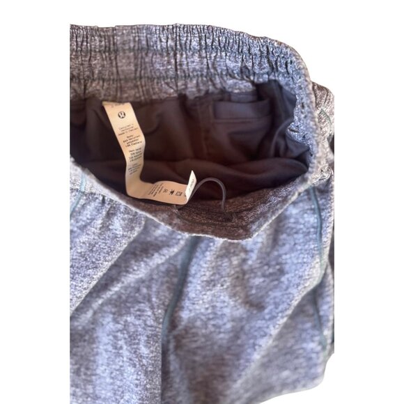 Lululemon Hotty Hot Short II Women's  2 Reg Heathered Grey Athletic Shorts - Picture 6 of 6